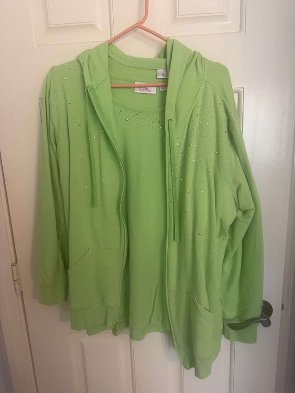 Quacker Factory Light Green Rhinestone Zip Hoodie Set